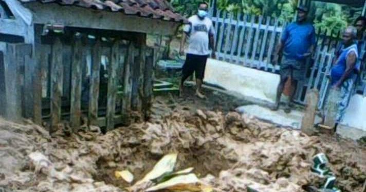 Makam Nenek 74 Tahun Dibongkar, Kukunya Dicongkel. Di dalam Peti Ada Alkitab