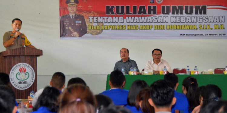 Kapolres Nias Beri Kuliah Umum Tentang Wawasan Kebangsaan Kepada Mahasiswa IKIP Gunungsitoli Kapolres Nias Beri Kuliah Umum Tentang Wawasan Kebangsaan Kepada Mahasiswa IKIP Gunungsitoli
