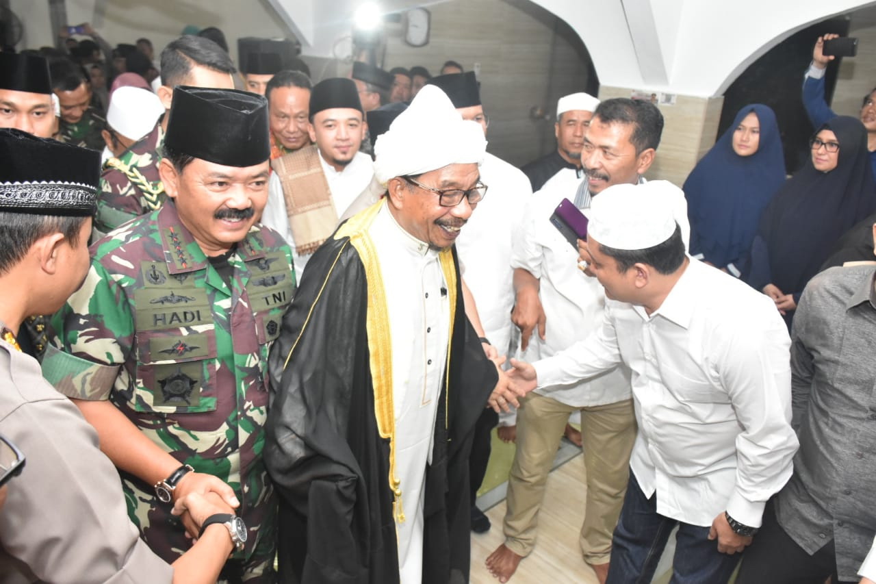 Pangdam I/BB Mayjen TNI MS Fadhilah Dampingi Panglima TNI Ceramah Kebangsaan di Ponpes Alkautsar Al Akbar Medan