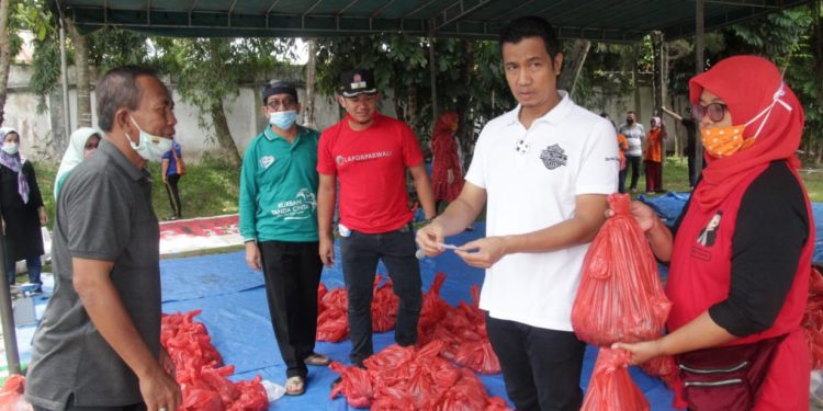 Keluarga Hefriansyah dan ASN Pemko Siantar Kurban 5 Sapi