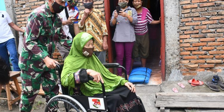 Sambut HUT ke 70 Kodam I/BB, Pangdam I/BB Berikan Sembako dan Kursi Roda ke Warga Binaan