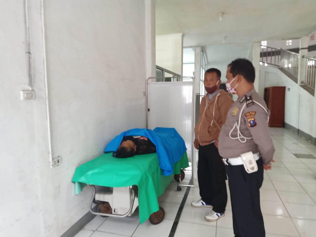 Tewas Kecelakaan di Jalan Lintas Tarutung-Balige, Jenazah Ibu dan Anak Dibawa ke Siantar