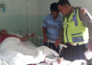 Pick Up Seruduk Sepedamotor, Korban Luka Parah