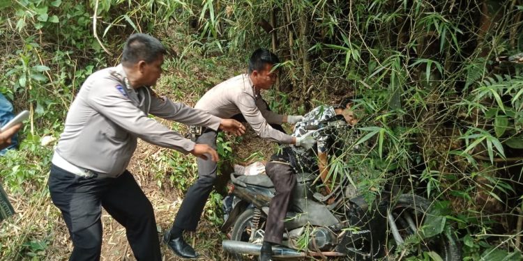Kecelakaan saat Menuju Pesta, Pili Sitorus dan Bolon Siagian Tewas Kecelakaan saat Menuju Pesta, Pili Sitorus dan Bolon Siagian Tewas