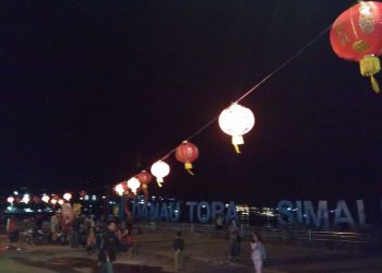 Semarak Lampion dan Barongsai Meriahkan Imlek di Danau Toba
