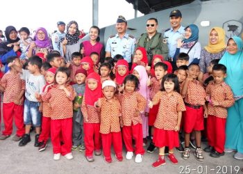 Ribuan Siswa Serbu Hanggar Lanud Soewondo Medan