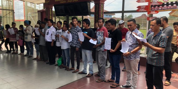 Di Tengah Pandemi Corona, 26 Narapidana Lapas Klas II A Pematangsiantar Dibebaskan Di Tengah Pandemi Corona, 26 Narapidana Lapas Klas II A Pematangsiantar Dibebaskan