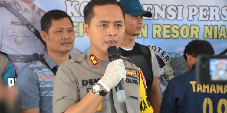 Bawa Cewek SMA ke Hotel di Siborong-borong, Pria ini Dijemput Polres Nias