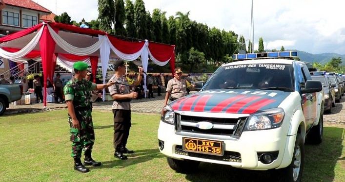 Kapolres Tanggamus dan Dandim Lepas Personel Pengaman TPS