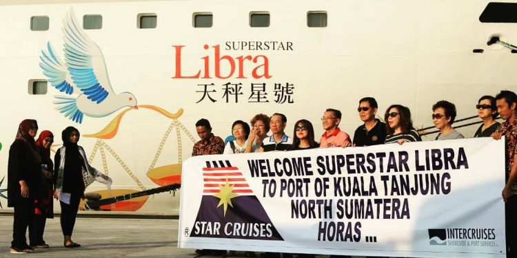 Kapal Pesiar Superstar Libra Regulerkan Rute Kuala Tanjung, Angin Segar Bagi Danau Toba Kapal Pesiar Superstar Libra Regulerkan Rute Kuala Tanjung, Angin Segar Bagi Danau Toba