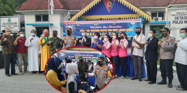 Kapolres Tanjungbalai Bersama Tokoh Lintas Agama Berbagi Takjil Gratis Kapolres Tanjungbalai Bersama Tokoh Lintas Agama Berbagi Takjil Gratis