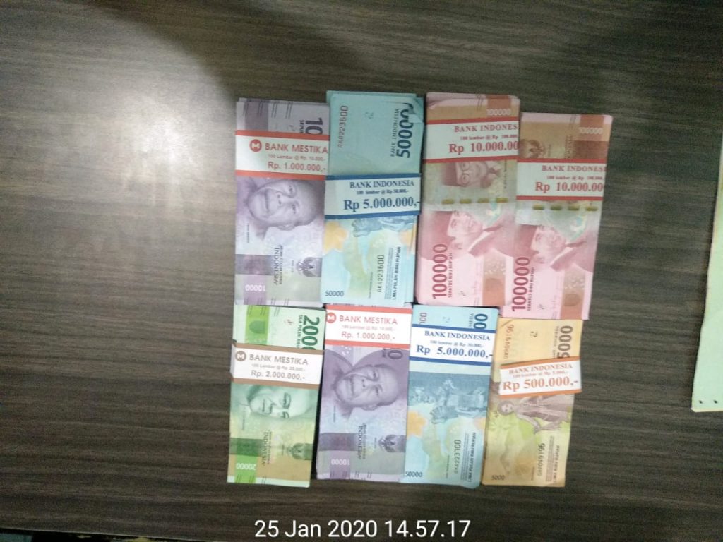 Curi Uang dari Travel Bag, Empat Petugas Portir di Bandara Kuala Namu Diciduk Curi Uang dari Travel Bag, Empat Petugas Portir di Bandara Kuala Namu Diciduk