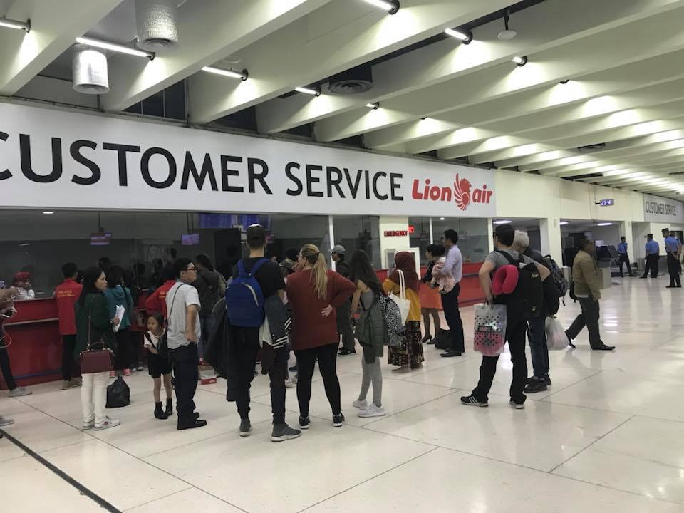 Viral! Penipuan Lion Air Ditulis Calon Penumpang di Medsos. Netizen Ramai-ramai Mengutuk Maskapai Berlogo Singa Itu… Viral! Penipuan Lion Air Ditulis Calon Penumpang di Medsos. Netizen Ramai-ramai Mengutuk Maskapai Berlogo Singa Itu…