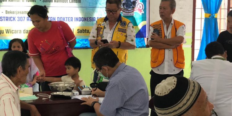 Lions Club Siantar Gelar Bakti Sosial ke Panti Jompo dan Rehabilitasi Lions Club Siantar Gelar Bakti Sosial ke Panti Jompo dan Rehabilitasi
