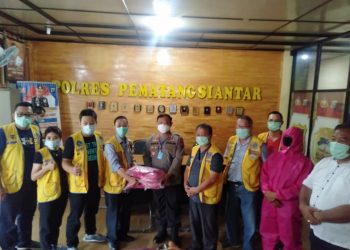 Polres Pematangsiantar Terima Sumbangan APD dari Lions Club