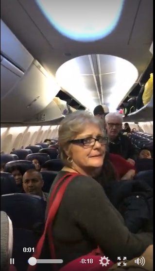 Viral! Penipuan Lion Air Ditulis Calon Penumpang di Medsos. Netizen Ramai-ramai Mengutuk Maskapai Berlogo Singa Itu… Viral! Penipuan Lion Air Ditulis Calon Penumpang di Medsos. Netizen Ramai-ramai Mengutuk Maskapai Berlogo Singa Itu…