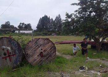 Pembangunan Jaringan Listrik Desa Parmonangan Tak sesuai Detail Gambar Konstruksi