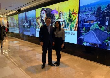 Karya Livi Zheng, Sineas Asal Indonesia Ditayangkan di Bangunan Tertinggi Korea