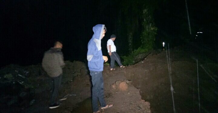 Jalan Lintas Siantar Tanah Jawa Kembali Diterjang Longsor