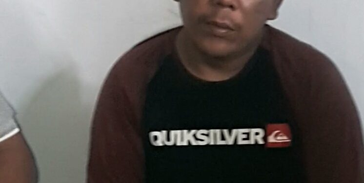 Prayindra Lubis Tertangkap Menyelinap ke Rumah Bidan di Gunung Malela, Ngakunya Informan Polisi Prayindra Lubis Tertangkap Menyelinap ke Rumah Bidan di Gunung Malela, Ngakunya Informan Polisi