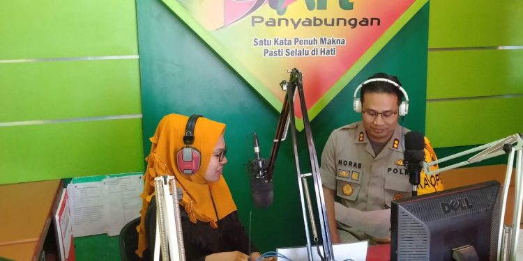 Kapolres Madina On Air Himbau Masyarakat Antisipasi Penyebaran Covid -19