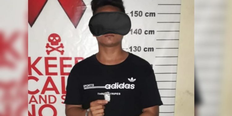 Seorang Mahasiswa di Nias Selatan Terciduk Bawa Narkoba Seorang Mahasiswa di Nias Selatan Terciduk Bawa Narkoba