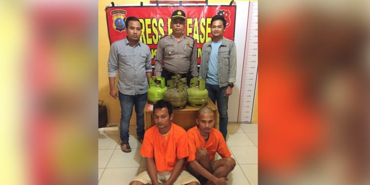 Kerap Mencuri dan Buat Resah, Dua Jahanam ini Akhirnya Diringkus Polisi.. Kerap Mencuri dan Buat Resah, Dua Jahanam ini Akhirnya Diringkus Polisi..