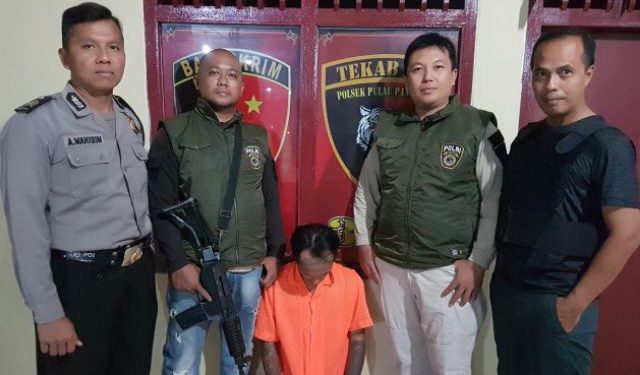 Tetangganya Mandi, Pria Ini Masuk Lewat Pintu Belakang