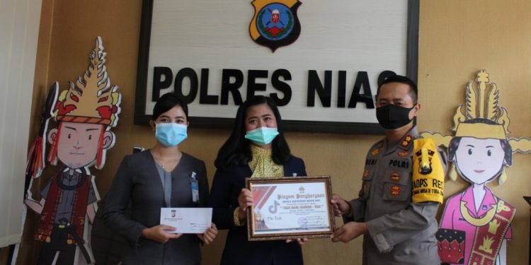 Team Bank Mandiri Menangkan Lomba Tiktok #dirumahaja Polres Nias Team Bank Mandiri Menangkan Lomba Tiktok #dirumahaja Polres Nias