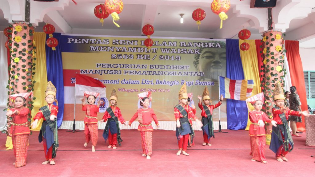 Yayasan Perguruan Buddhist Manjusri Gelar Pentas Seni Rayakan Waisak 2563 BE