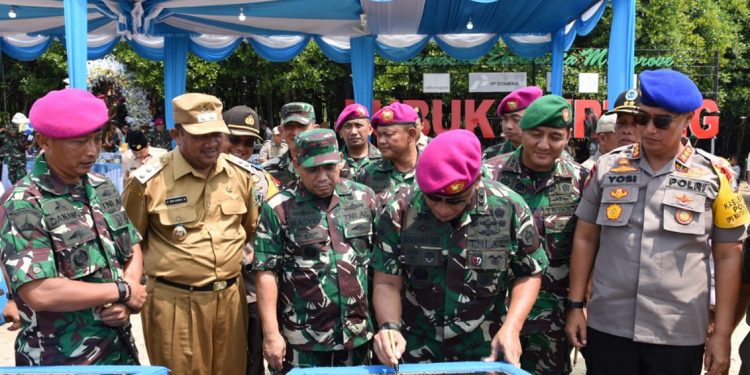 Mayjend TNI (MAR) Bambang Suswantono Kegiatan Pembinaan Potensi Maritim Korps Marinir