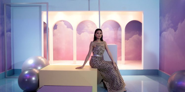 POZE x Mario Photographie Hadirkan Spot Swafoto Tematik Berteknologi Imersif Pertama di Indonesia POZE x Mario Photographie Hadirkan Spot Swafoto Tematik Berteknologi Imersif Pertama di Indonesia