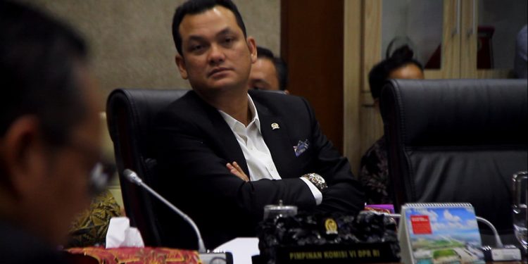 Martin Manurung Sampaikan Keluhan Masyarakat Sumut ke Menteri Perdagangan Terkait Harga Komoditas Martin Manurung Sampaikan Keluhan Masyarakat Sumut ke Menteri Perdagangan Terkait Harga Komoditas