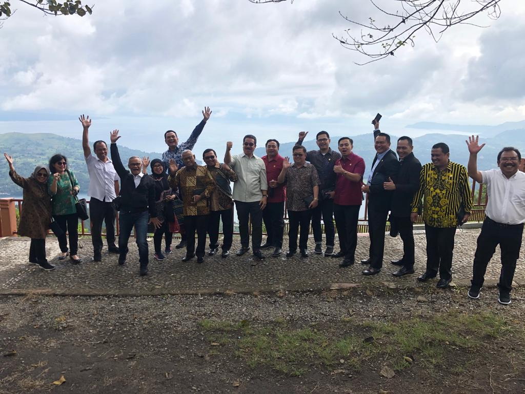 Martin Manurung Pimpin Kunker Komisi VI DPR RI ke Bandara Silangit dan Kaldera Toba
