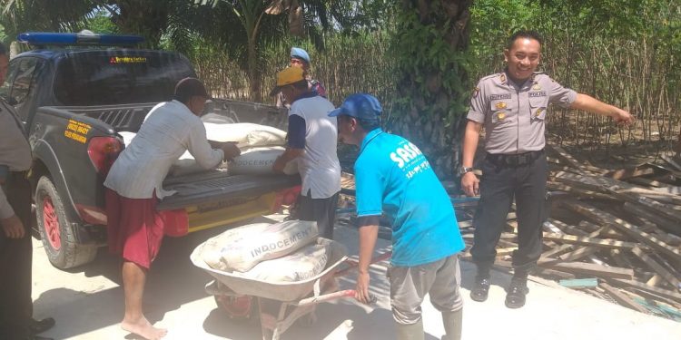 Aksi Kepedulian Sosial Kapolsek di Mesjid Al Khoiriah Perdagangan