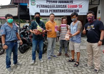 Peduli Tugas Jurnalis di Tengah Pandemi Corona, Samuel Siahaan Antarkan APD ke Posko