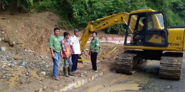 18 Kali Jembatan Siduadua Parapat Tertimbun Longsor, Direncanakan Bangun Jembatan Baru 18 Kali Jembatan Siduadua Parapat Tertimbun Longsor, Direncanakan Bangun Jembatan Baru