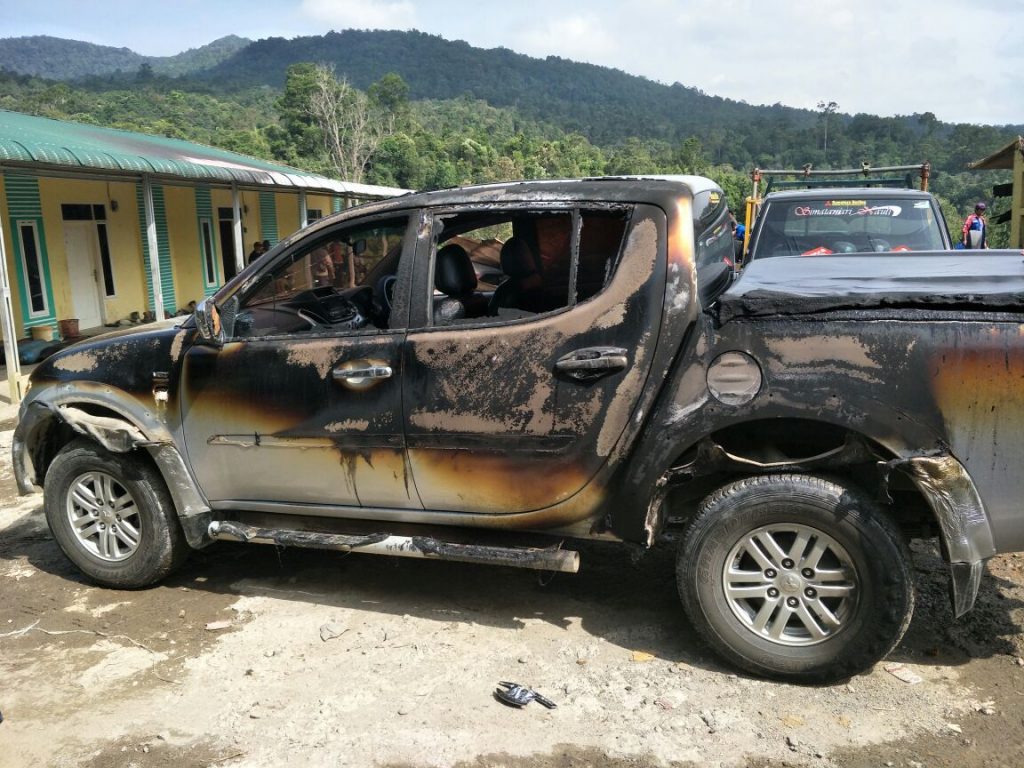 Mess Karyawan PT SOL Dilalap Api, Dua Sepedamotor dan Satu Mobil Ikut Terbakar... Mess Karyawan PT SOL Dilalap Api, Dua Sepedamotor dan Satu Mobil Ikut Terbakar...