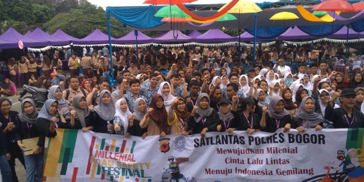 Kasat Lantas Sosialisasikan MSRF dan E-Tilang di SMAN 3