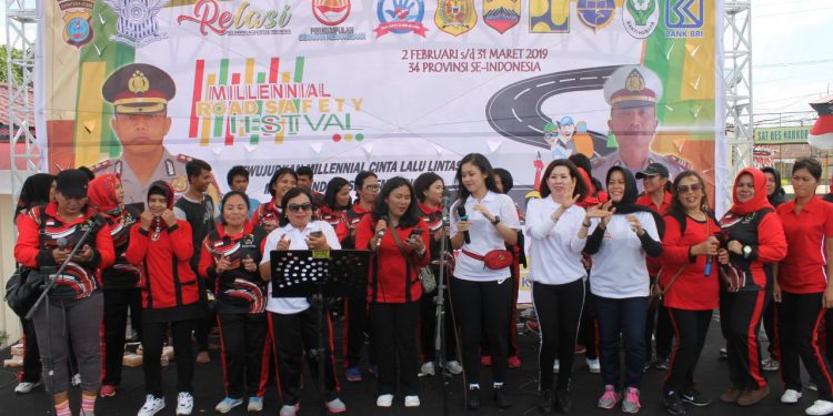 Ribuan Orang Ikuti Jalan Santai dan Gowes pada MRSF Polres Dairi