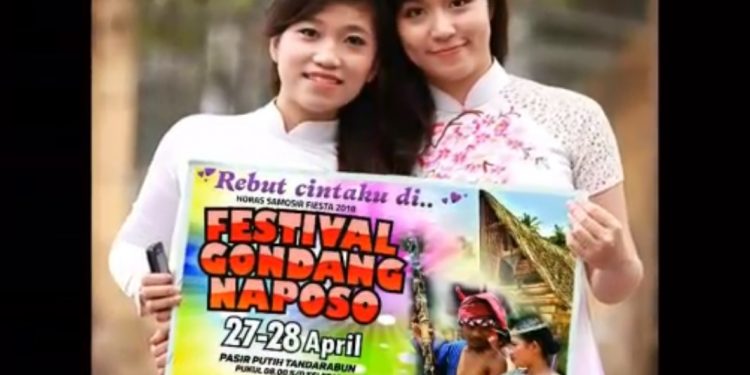 Mencari Cinta di Festival Gondang Naposo 2018 Samosir, Danau Toba Mencari Cinta di Festival Gondang Naposo 2018 Samosir, Danau Toba