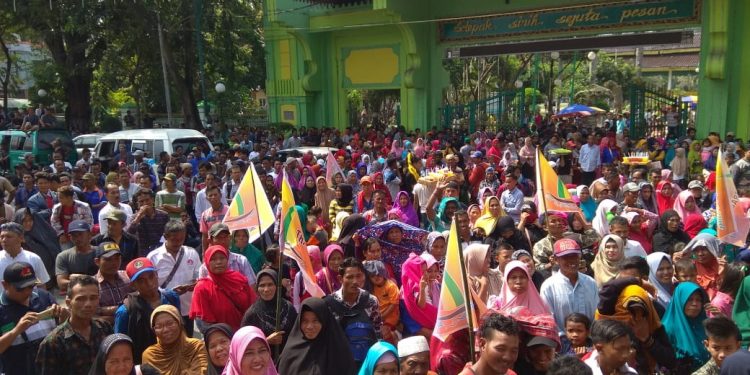 Puas di Era Jokowi, Ribuan Nelayan Turun ke Jalan Dukung Jokowi- Ma'ruf Amin