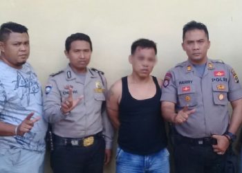Pria Ngaku Polisi ini Lucuti Warga. Setelah Ditangkap Ternyata ini Aslinya...