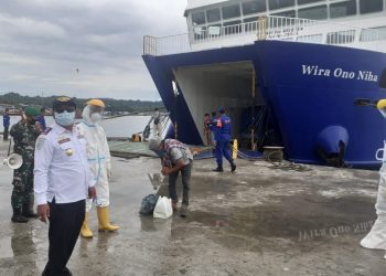 Polair Polres Nisel Periksa Awak Kapal Wira Ono Niha