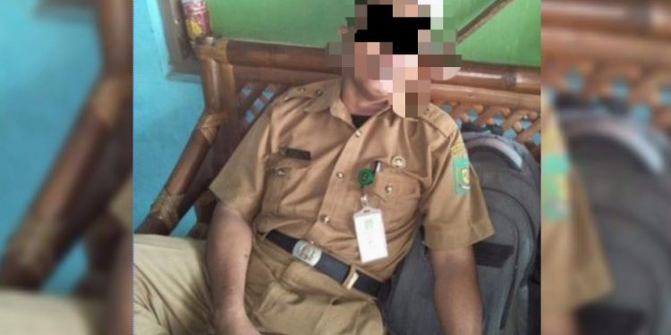 Polres Langkat Buru Oknum Kepala Sekolah yang Lakukan Pelecehan Seksual pada Siswanya Polres Langkat Buru Oknum Kepala Sekolah yang Lakukan Pelecehan Seksual pada Siswanya