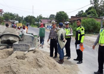 Tabrak Mesin Pengaduk Semen di Jalan Lingkar Samosir, Rudianto Situmorang Tewas