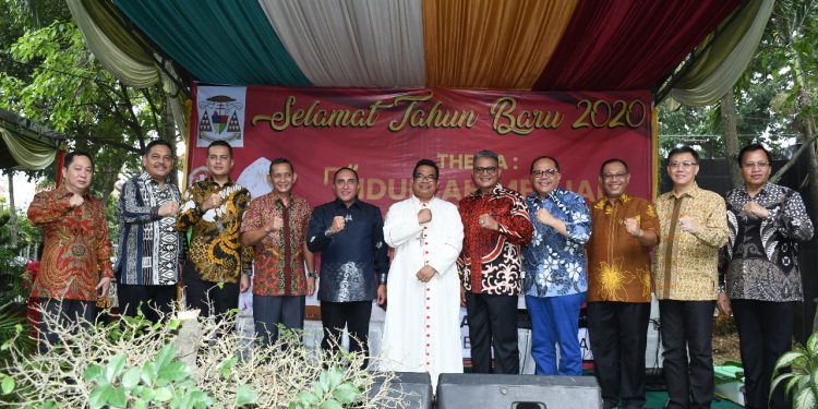 Open House Keuskupan Agung Medan "Hiduplah Menjadi Sahabat Bagi Semua Orang" Open House Keuskupan Agung Medan "Hiduplah Menjadi Sahabat Bagi Semua Orang"