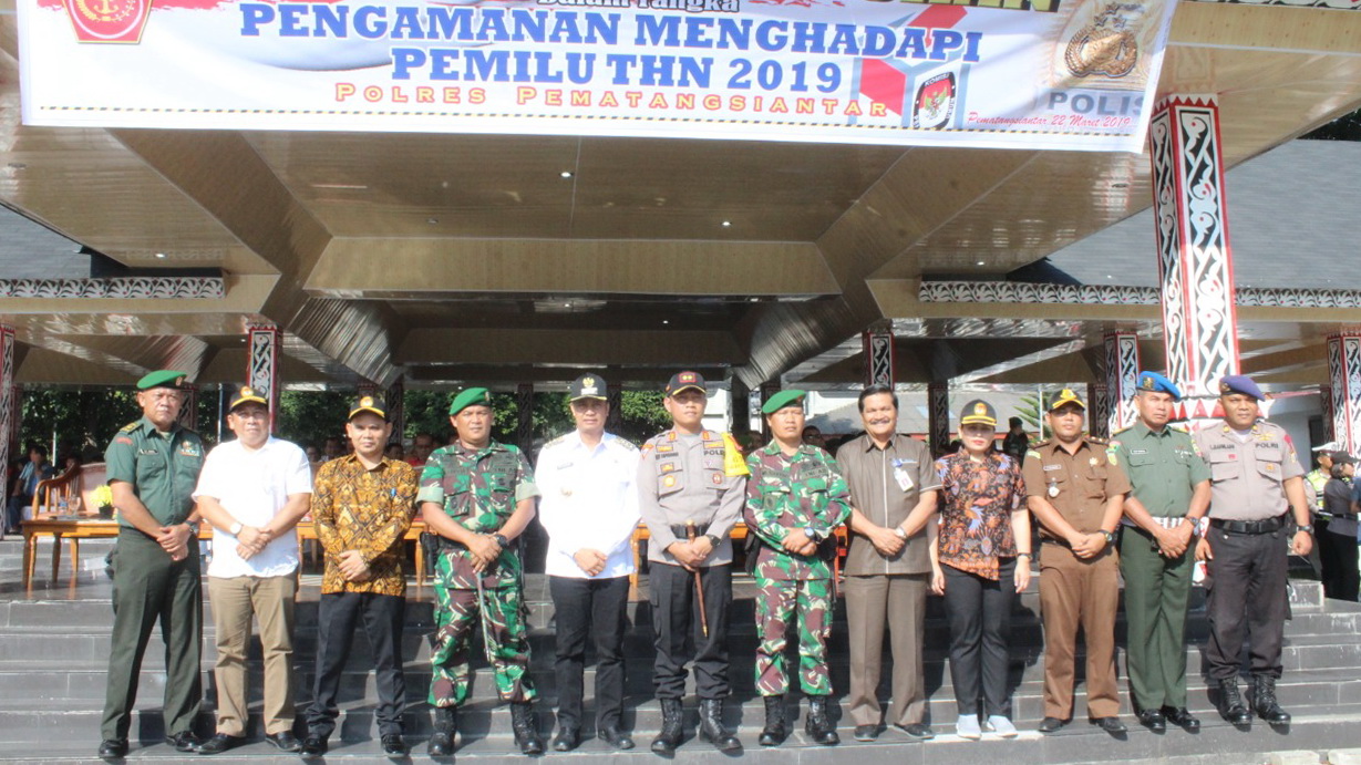 Heribertus Ompusunggu Irup Apel Gelar Pasukan Operasi Mantap Brata di Siantar