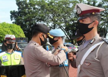 Kapolres Nias AKBP Deni Kurniawan Gelar Pasukan Operasi Patuh Toba 2020