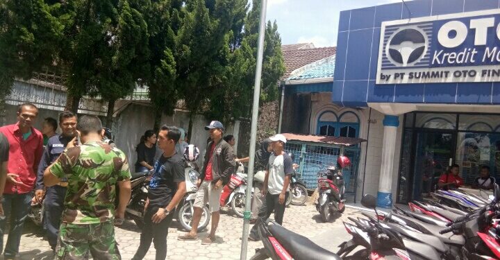 Diimingi Penyelesaian Kredit, OTO Kredit Larikan Sepedamotor Nasabah ke Gudang Diimingi Penyelesaian Kredit, OTO Kredit Larikan Sepedamotor Nasabah ke Gudang